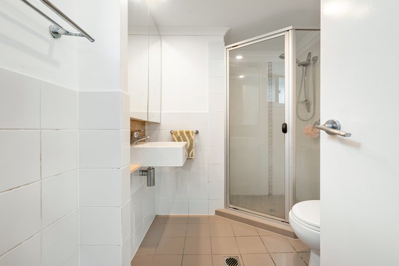 Photo - 4/25 Richmond Road, Morningside QLD 4170 - Image 10