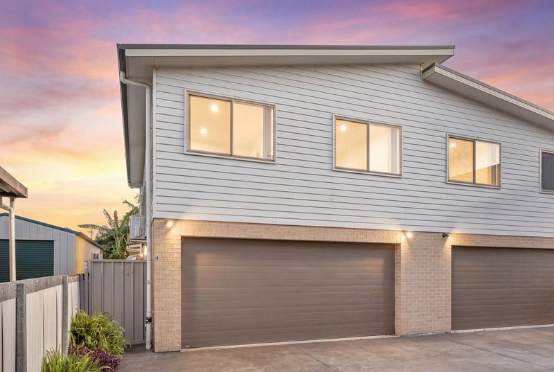 Photo - 4/25 Wooroo Street, , Albion Park Rail NSW 2527 - Image 1