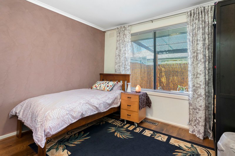 Photo - 4/258 Warrigal Road, Cheltenham VIC 3192 - Image 8