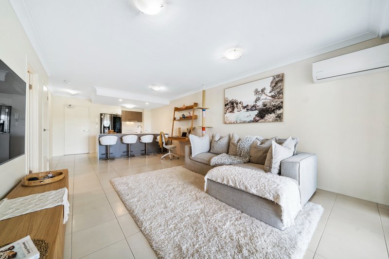 Photo - 4/26-30 City Road, Beenleigh QLD 4207 - Image 3