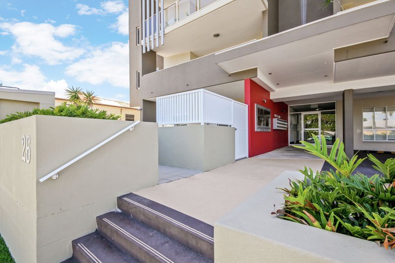 Photo - 4/26-30 Sydney Street, Redcliffe QLD 4020 - Image 3