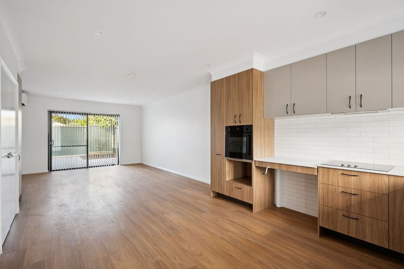 Photo - 4/26 Allnutt Street, Mandurah WA 6210 - Image 8