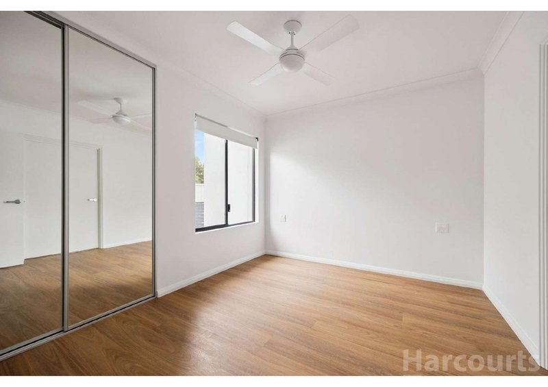 Photo - 4/26 Allnutt Street, Mandurah WA 6210 - Image 11