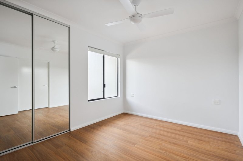 Photo - 4/26 Allnutt Street, Mandurah WA 6210 - Image 12