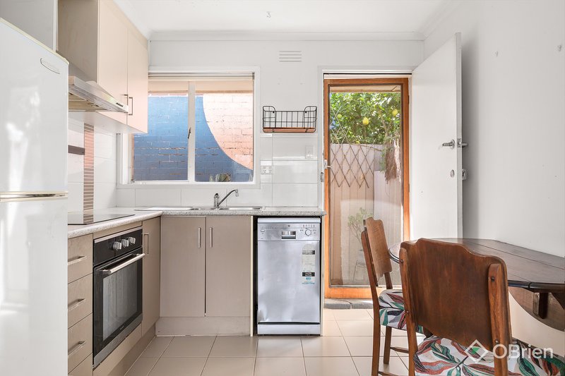 Photo - 4/26 Beaumont Parade, West Footscray VIC 3012 - Image 5