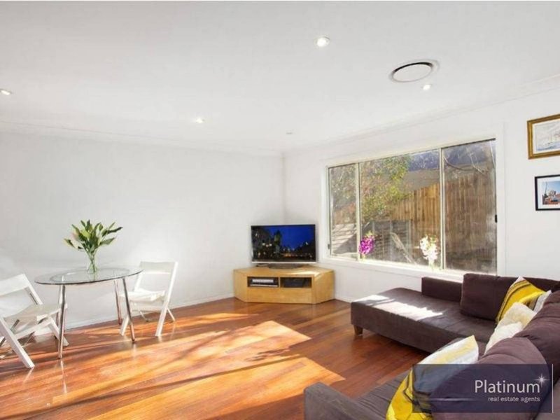 Photo - 4/26 Brookvale Avenue, Brookvale NSW 2100 - Image 2