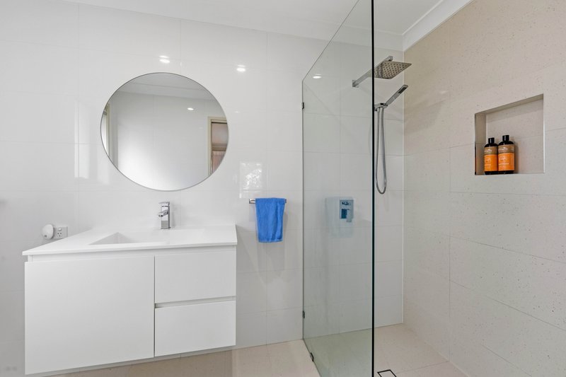 Photo - 4/26 Castello Circuit, Varsity Lakes QLD 4227 - Image 8