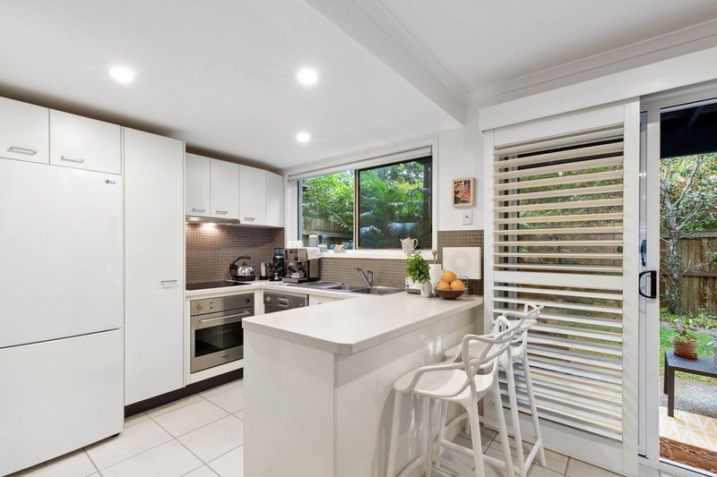 Photo - 4/26 Gleneagles Drive, Tewantin QLD 4565 - Image 3