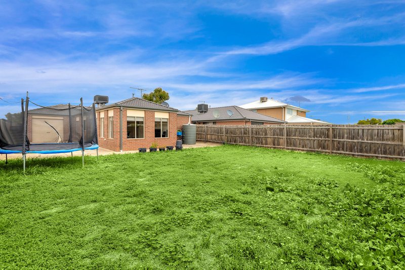 Photo - 426 Hogans Road, Tarneit VIC 3029 - Image 9