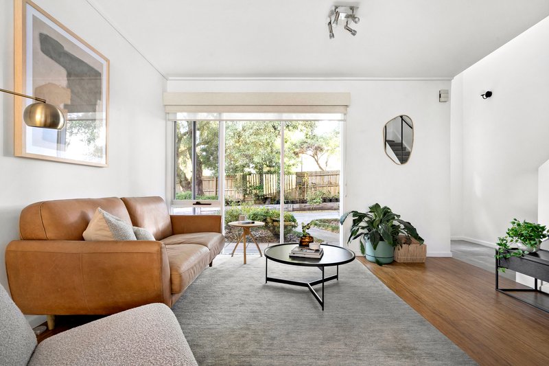 Photo - 4/26 Hopetoun Avenue, Brunswick West VIC 3055 - Image 2