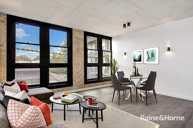 Photo - 4/26 Hutchinson Street, Surry Hills NSW 2010 - Image 1