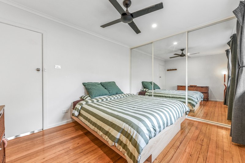 Photo - 4/26 Lasiandra Avenue, Forest Hill VIC 3131 - Image 6