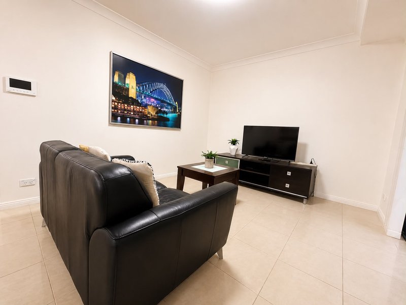 Photo - 4/26 Pitt Street, Parramatta NSW 2150 - Image 1