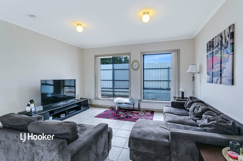 Photo - 4/26 Riddell Road, Holden Hill SA 5088 - Image 3