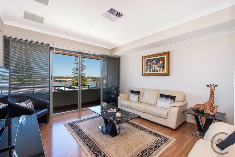 Photo - 4/26 Vivaldi Drive, Mandurah WA 6210 - Image 5