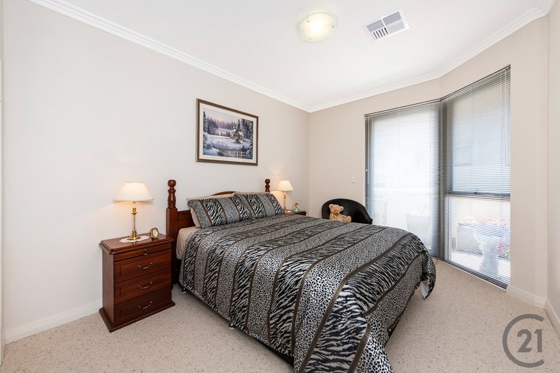 Photo - 4/26 Vivaldi Drive, Mandurah WA 6210 - Image 9