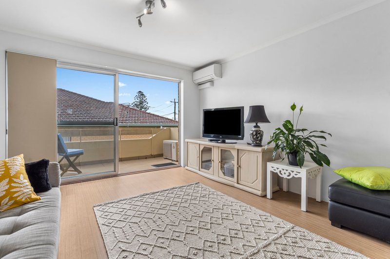 Photo - 4/26 Windsor Street, Nundah QLD 4012 - Image 2