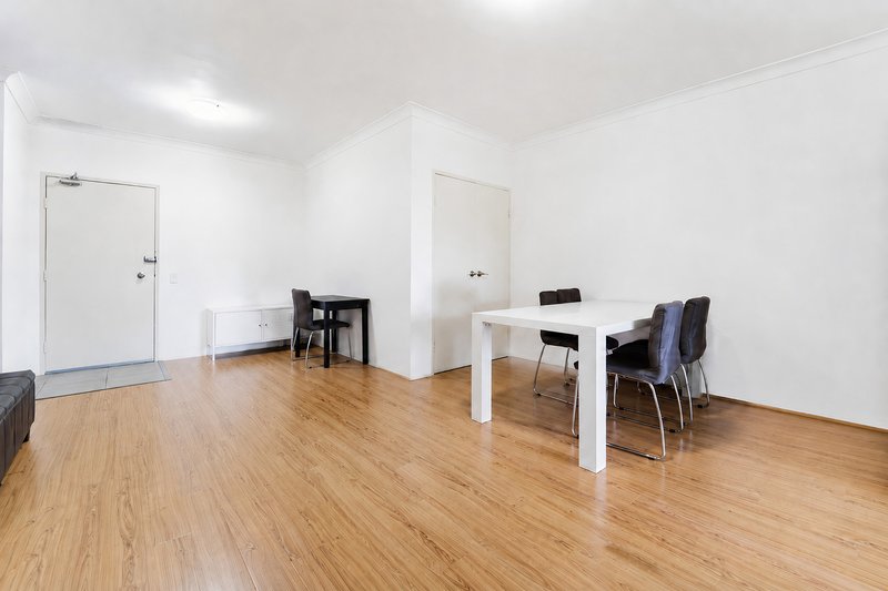 Photo - 4/260 Belmore Road, Riverwood NSW 2210 - Image 3