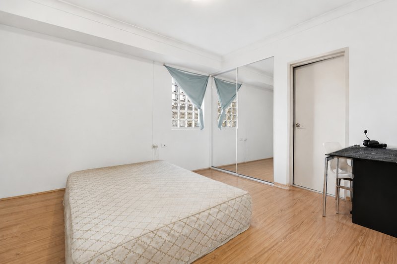Photo - 4/260 Belmore Road, Riverwood NSW 2210 - Image 5