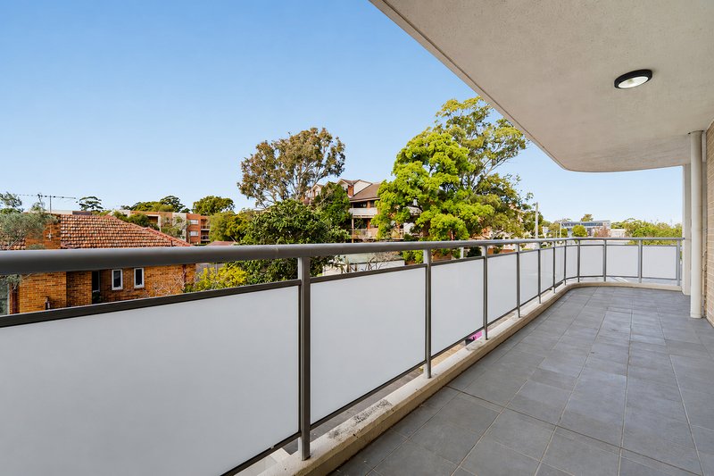Photo - 4/260 Belmore Road, Riverwood NSW 2210 - Image 8