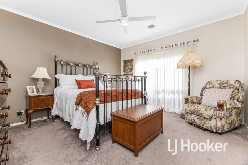 Photo - 4/27-29 Rogers Street, Pakenham VIC 3810 - Image 9