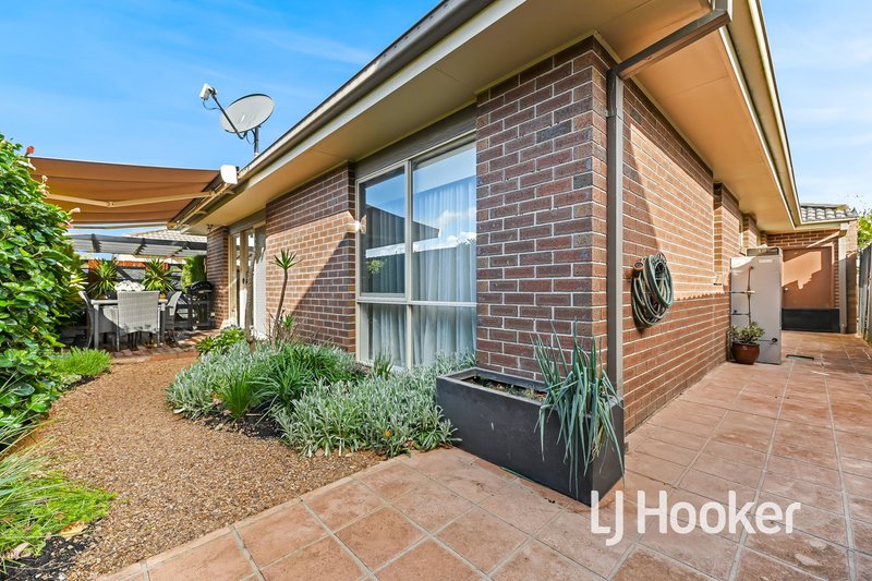 Photo - 4/27-29 Rogers Street, Pakenham VIC 3810 - Image 17