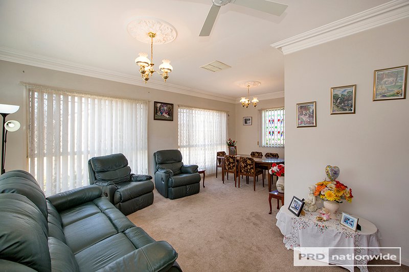 Photo - 4/27-31 Carthage Street, Tamworth NSW 2340 - Image 4