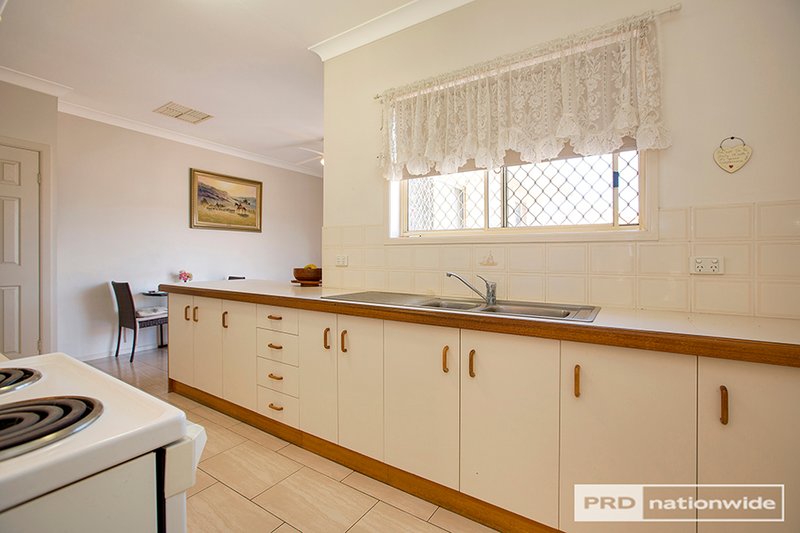 Photo - 4/27-31 Carthage Street, Tamworth NSW 2340 - Image 8