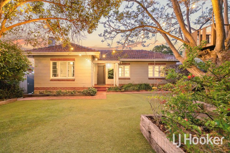 427 Berwick Street, St James WA 6102