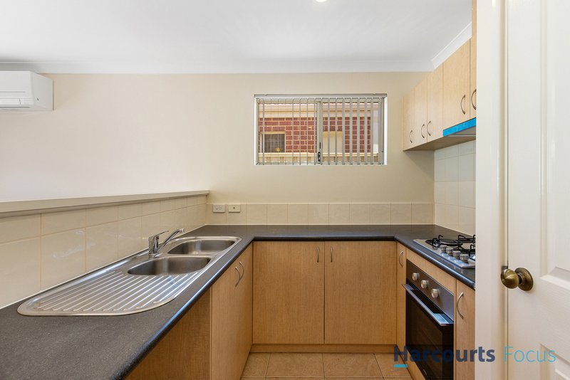 Photo - 4/27 Bickley Road, Cannington WA 6107 - Image 7