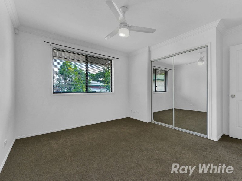 Photo - 4/27 Deviney Street, Morningside QLD 4170 - Image 5