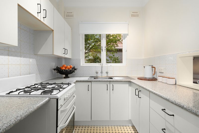 Photo - 4/27 Gladstone Street, Bexley NSW 2207 - Image 3