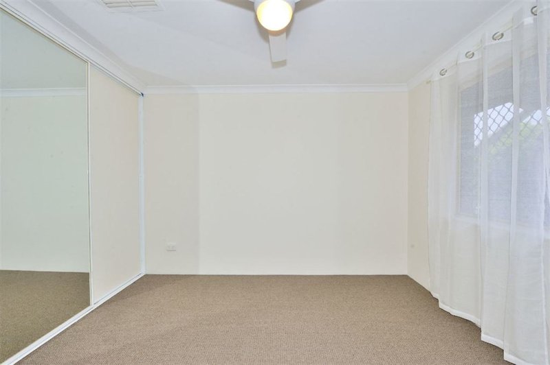 Photo - 4/27 Goongarrie Drive, Cooloongup WA 6168 - Image 7