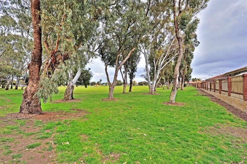 Photo - 4/27 Goongarrie Drive, Cooloongup WA 6168 - Image 19