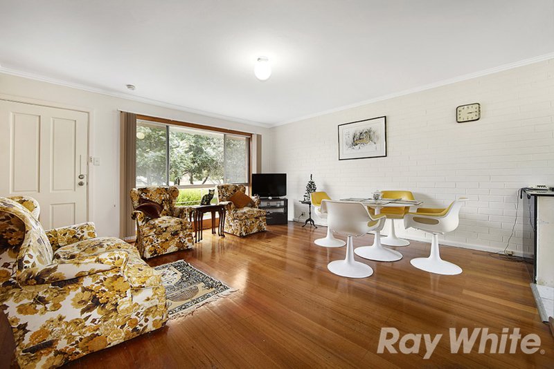 Photo - 4/27 Grenfell Road, Mount Waverley VIC 3149 - Image 2