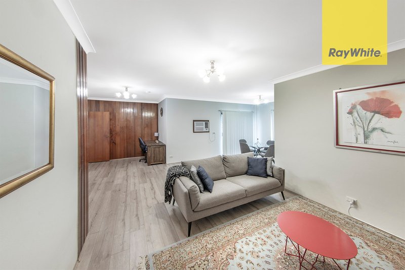 Photo - 4/27 Jessie Street, Westmead NSW 2145 - Image 2