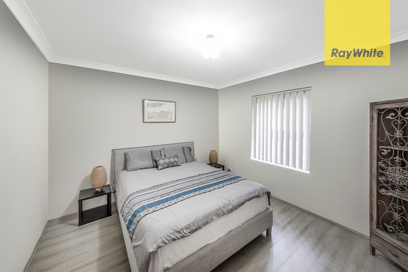 Photo - 4/27 Jessie Street, Westmead NSW 2145 - Image 4