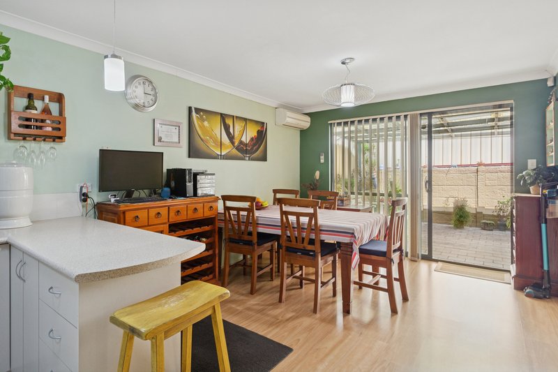 Photo - 4/27 John Street, Armadale WA 6112 - Image 5