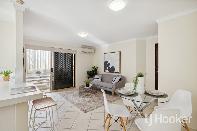 Photo - 4/27 Mcmillan Street, Victoria Park WA 6100 - Image 11