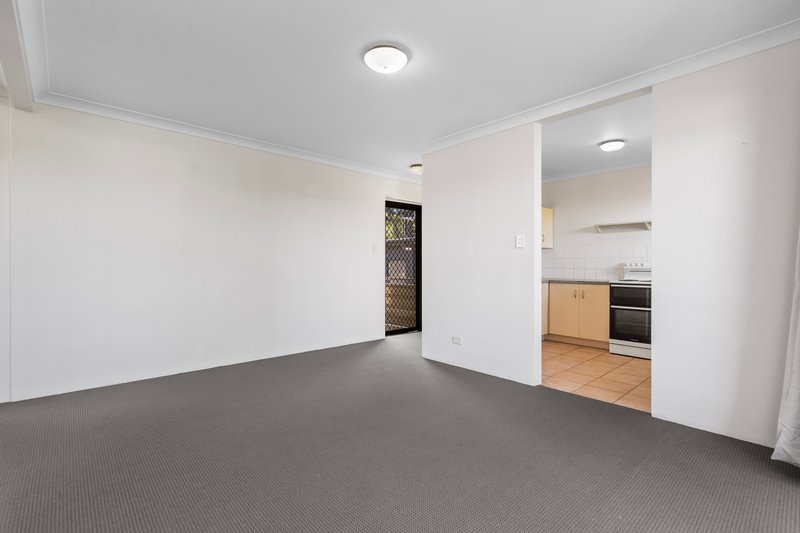 Photo - 4/27 Norman Street, East Brisbane QLD 4169 - Image 4