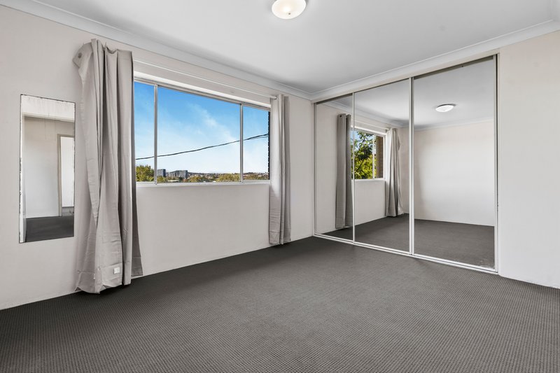 Photo - 4/27 Norman Street, East Brisbane QLD 4169 - Image 7
