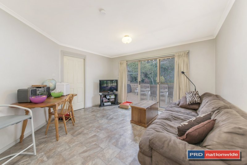 Photo - 4/27 O'Hanlon Road, Queanbeyan NSW 2620 - Image 5