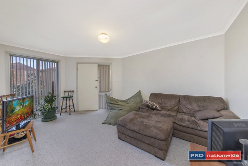 Photo - 4/27 O'Hanlon Road, Queanbeyan NSW 2620 - Image 7