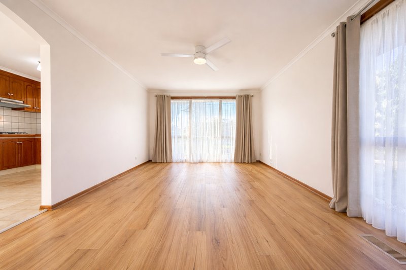 Photo - 4/27 Whitelaw Street, Reservoir VIC 3073 - Image 2