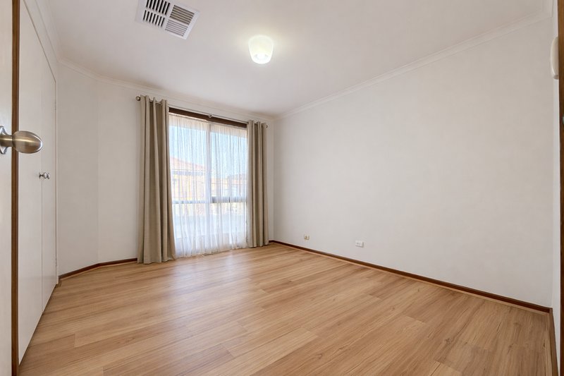 Photo - 4/27 Whitelaw Street, Reservoir VIC 3073 - Image 6