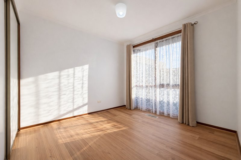 Photo - 4/27 Whitelaw Street, Reservoir VIC 3073 - Image 7