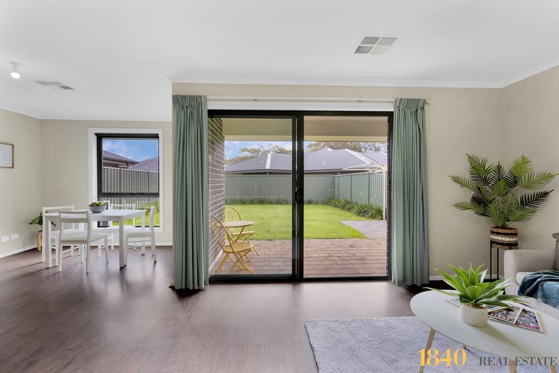 Photo - 427 Whites Rd , Parafield Gardens SA 5107 - Image 8