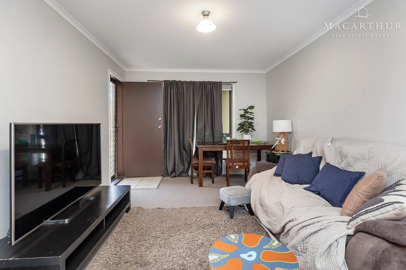 Photo - 4/272 Fernleigh Road, Ashmont NSW 2650 - Image 5