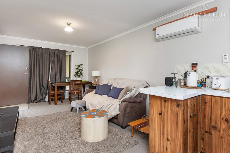 Photo - 4/272 Fernleigh Road, Ashmont NSW 2650 - Image 6