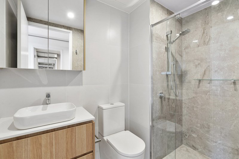 Photo - 427/61 Cooyong Street, Braddon ACT 2612 - Image 3